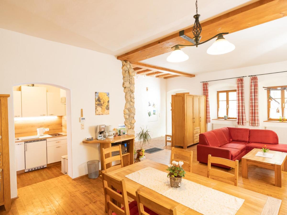 Ferienwohnung Zum Kapuziner Poysdorf Exterior photo