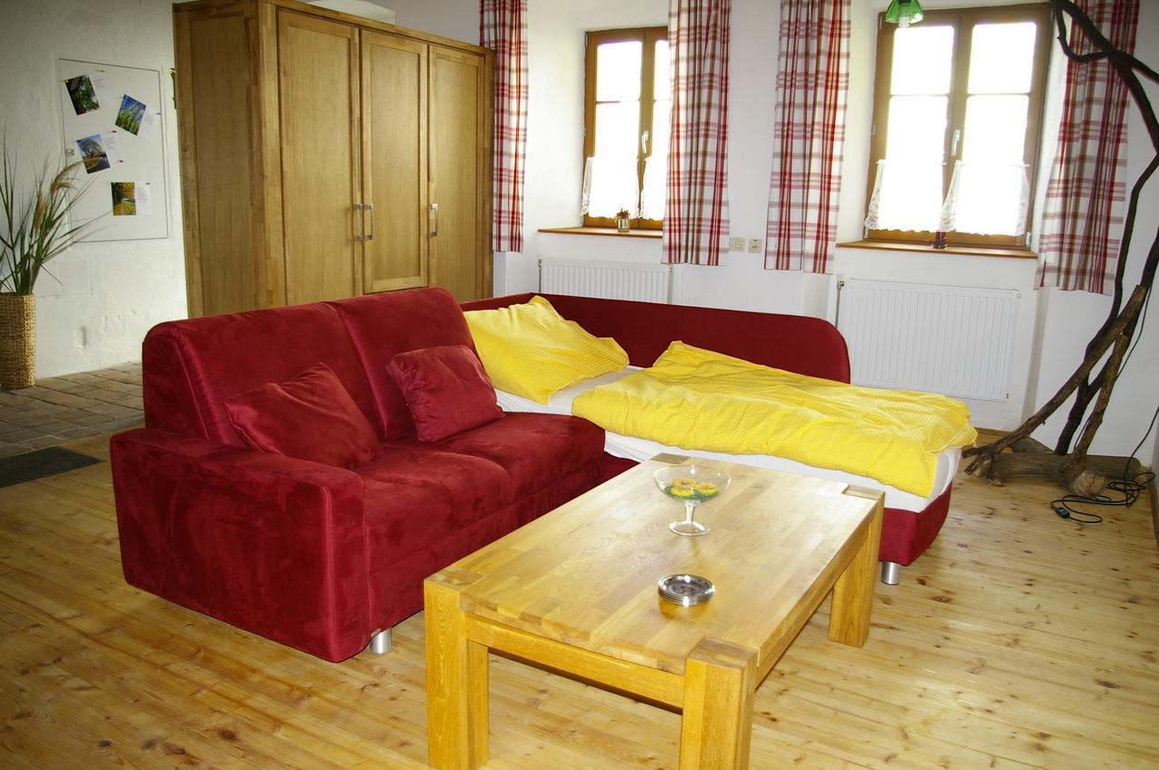 Ferienwohnung Zum Kapuziner Poysdorf Exterior photo